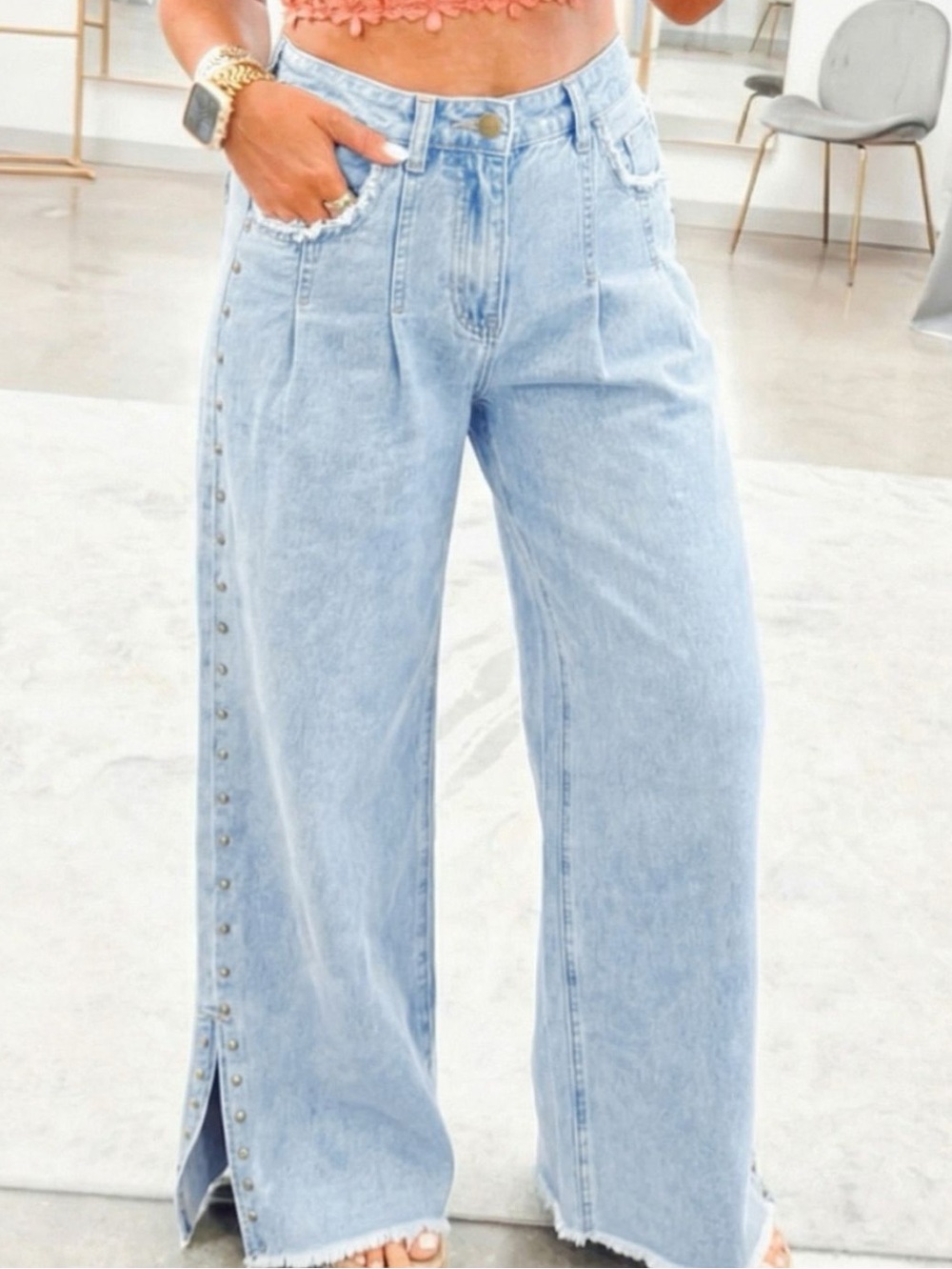 💙Hello Gorgeous! Studded Side Slit Leg Frayed Pocketed Wide Leg Jeans
